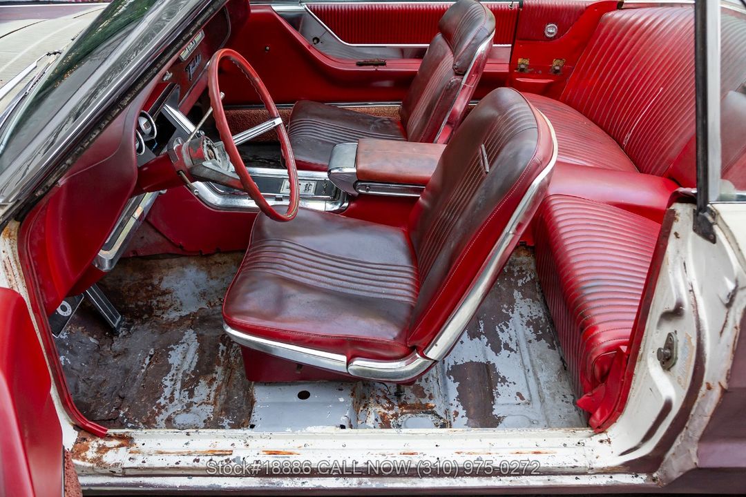 1965 Ford Thunderbird