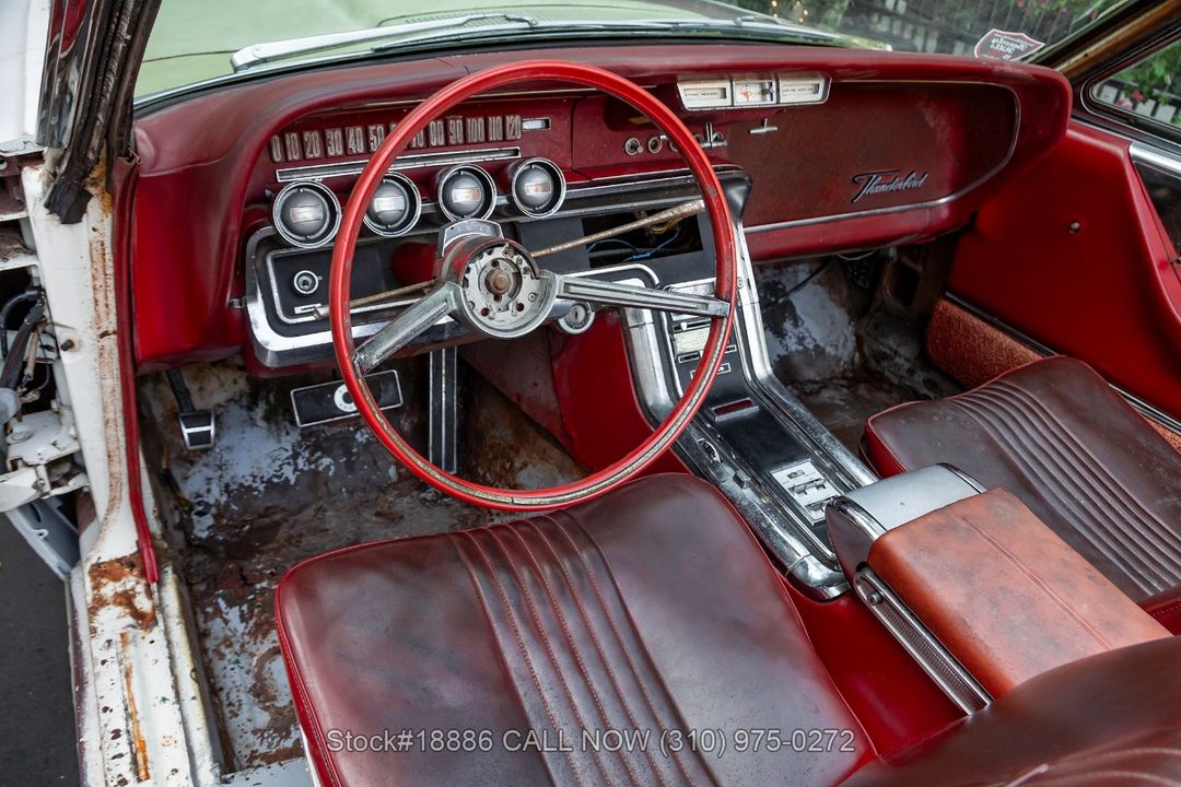 1965 Ford Thunderbird