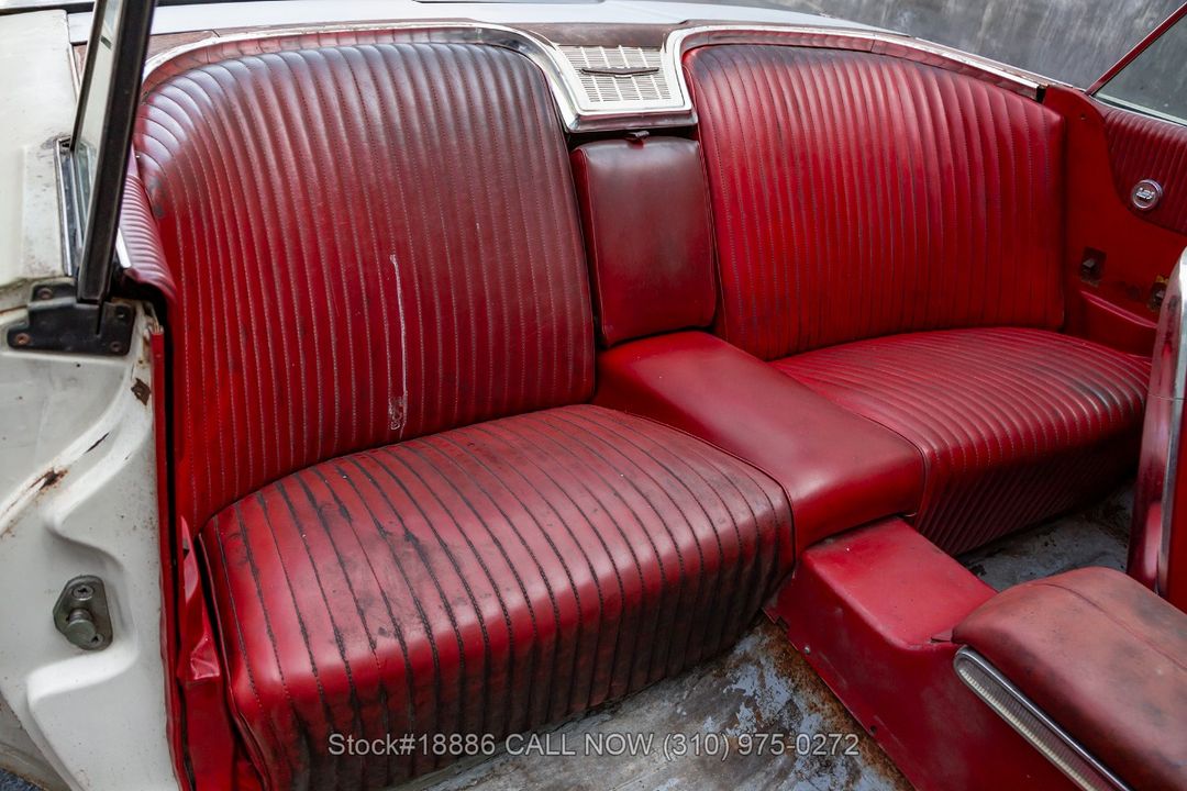 1965 Ford Thunderbird