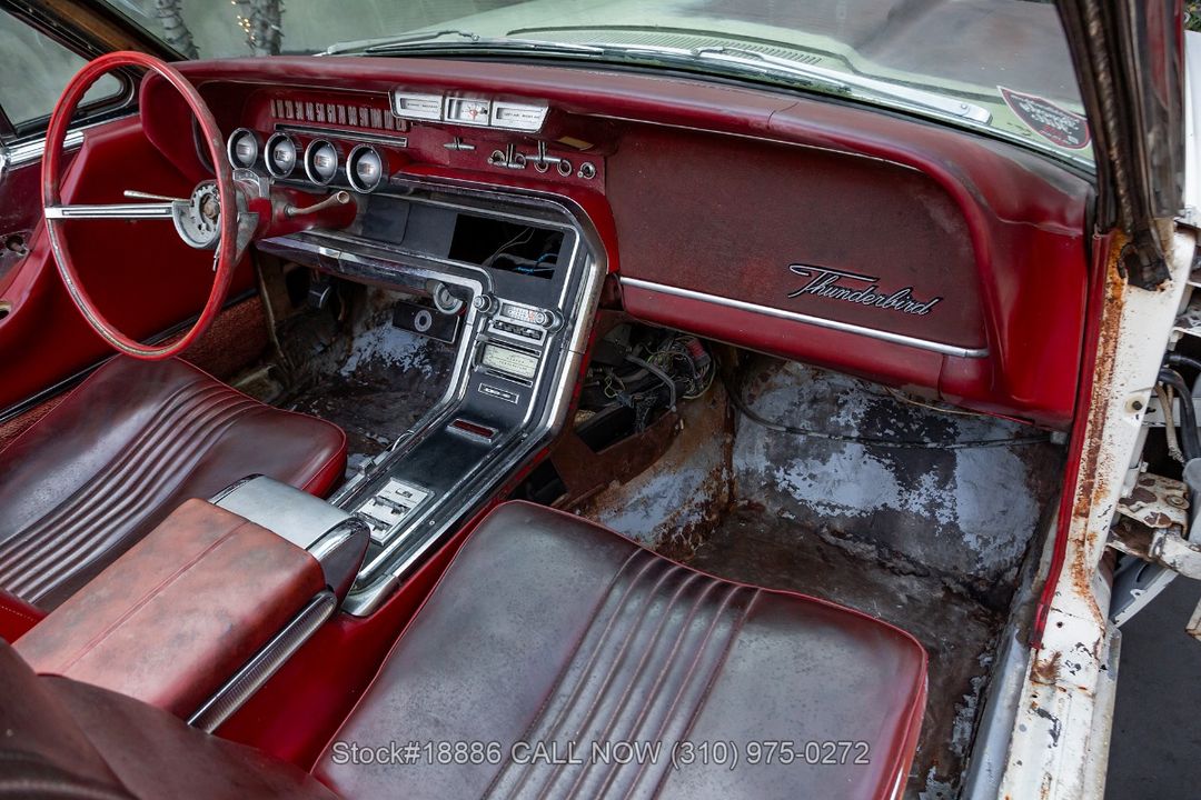 1965 Ford Thunderbird