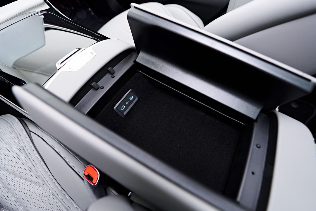 2025 Mercedes-Benz S-Class