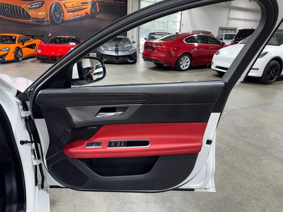 2018 Jaguar XF