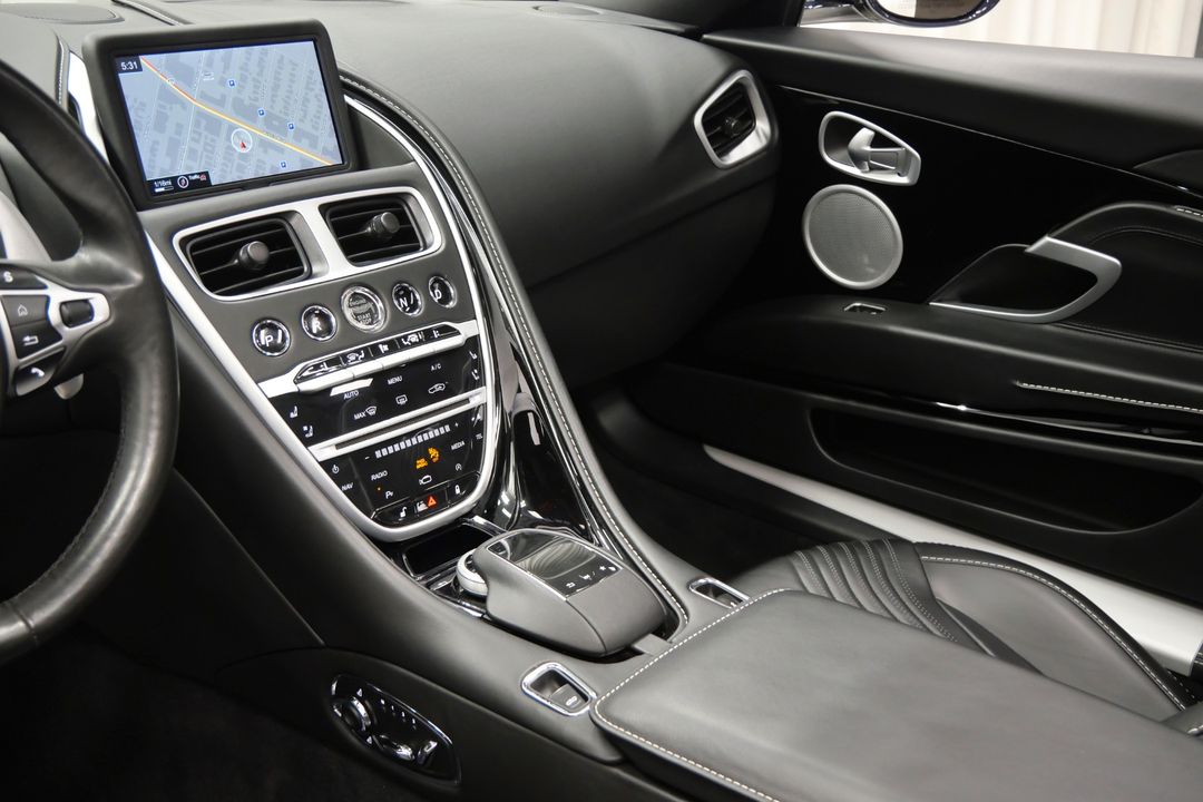 2019 Aston Martin DB11