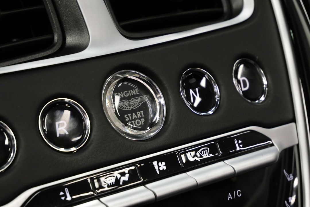 2019 Aston Martin DB11