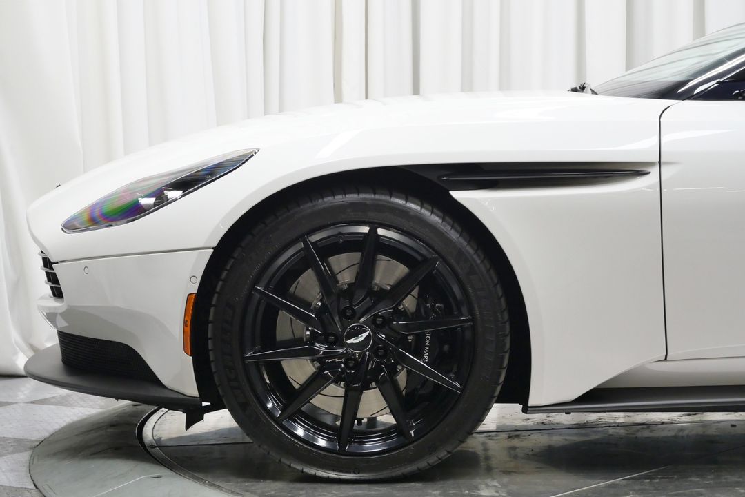 2019 Aston Martin DB11