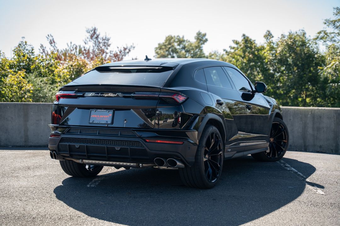2024 Lamborghini Urus