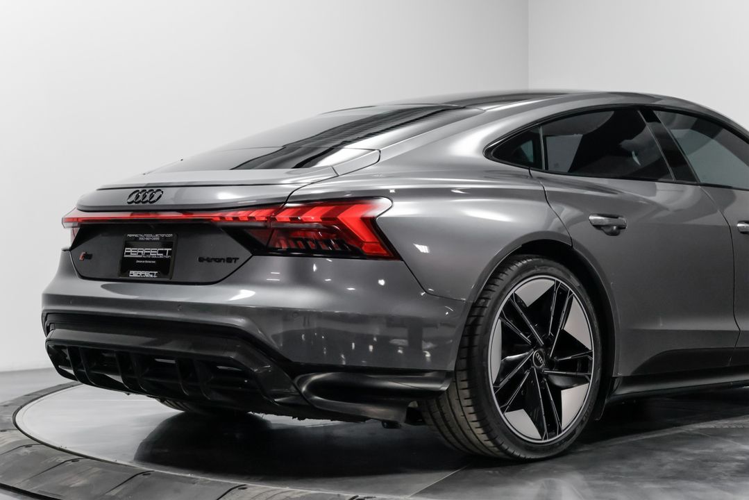 2022 Audi RS e-tron GT