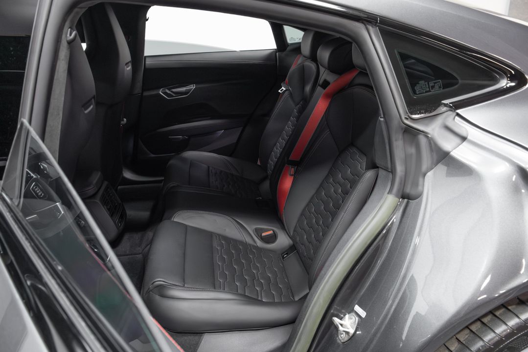 2022 Audi RS e-tron GT