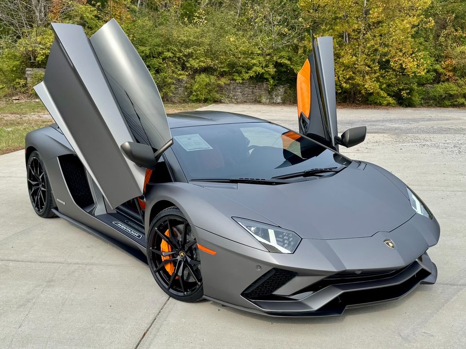 2018 Lamborghini Aventador