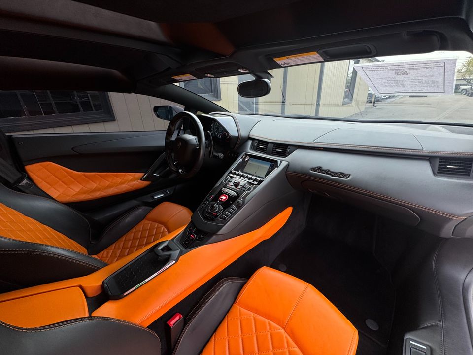 2018 Lamborghini Aventador