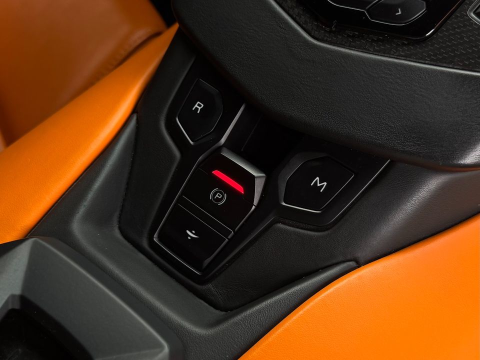 2018 Lamborghini Aventador