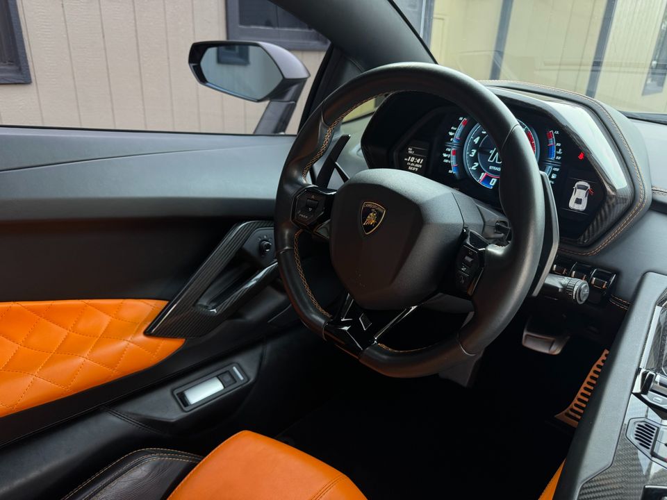 2018 Lamborghini Aventador