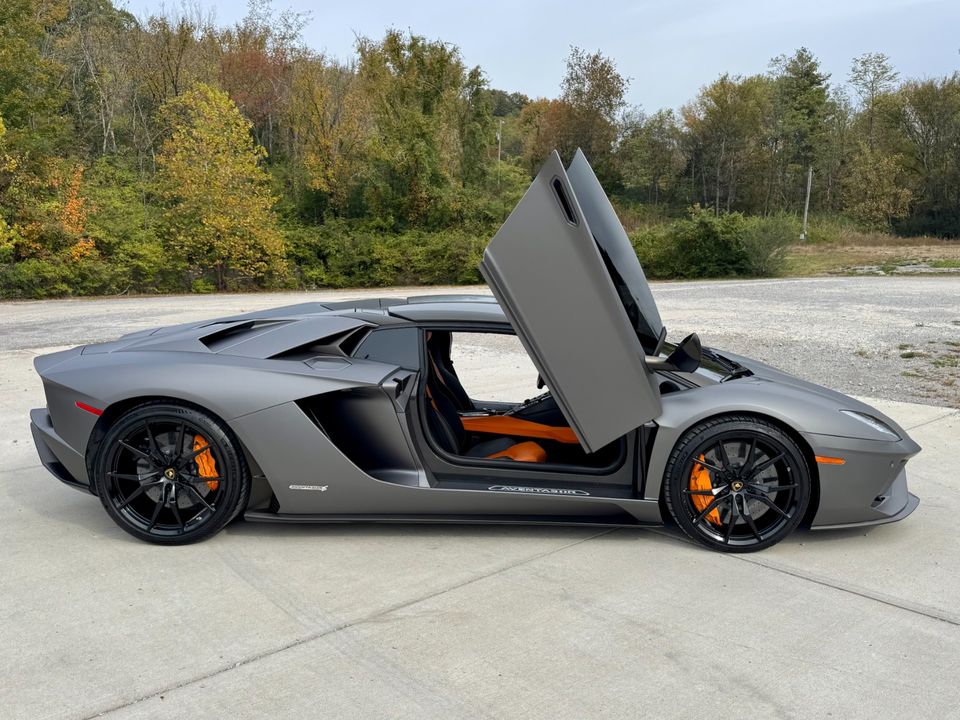 2018 Lamborghini Aventador