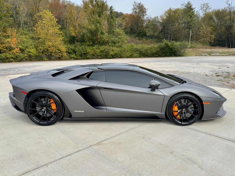 2018 Lamborghini Aventador