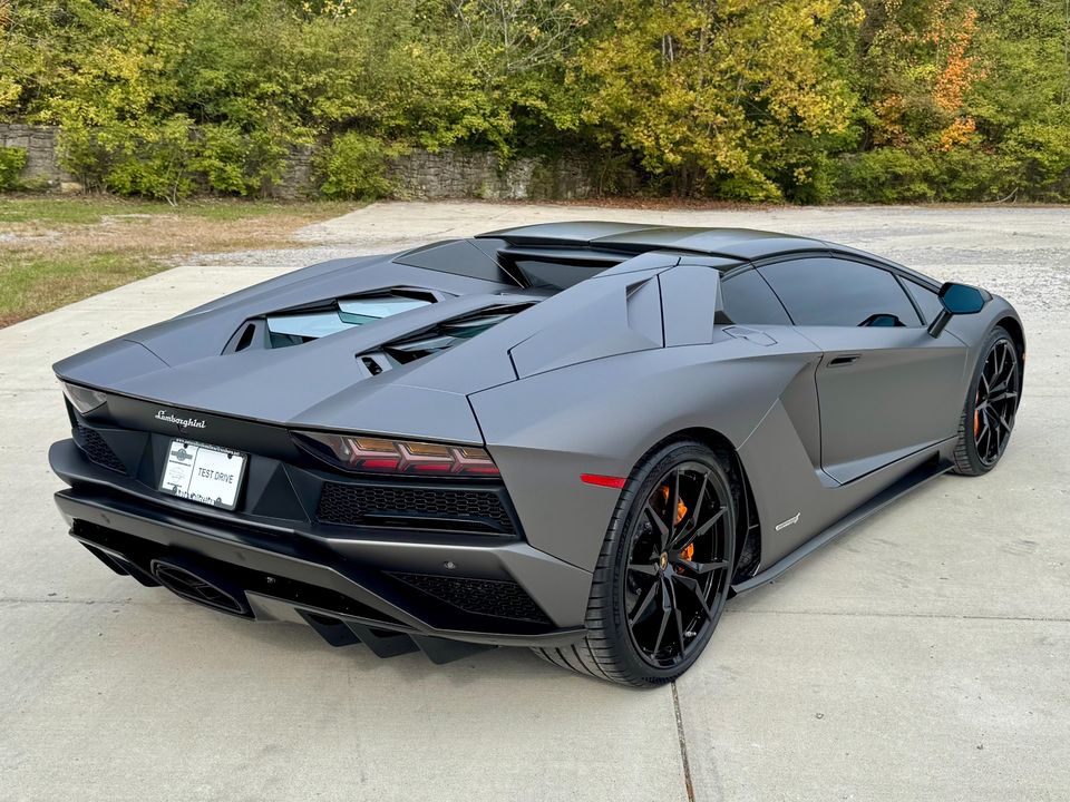 2018 Lamborghini Aventador