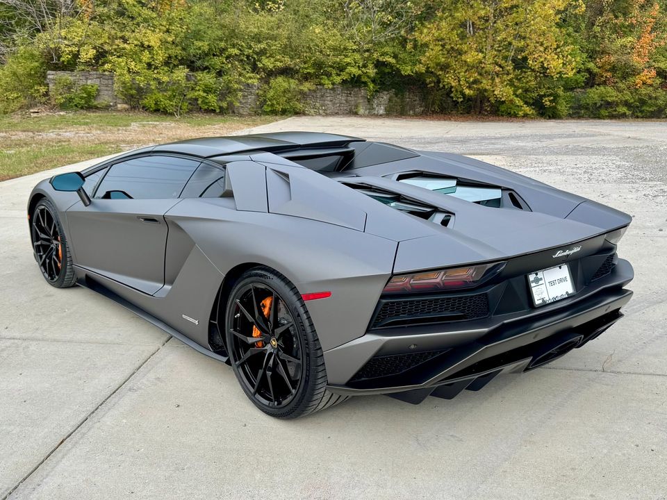 2018 Lamborghini Aventador