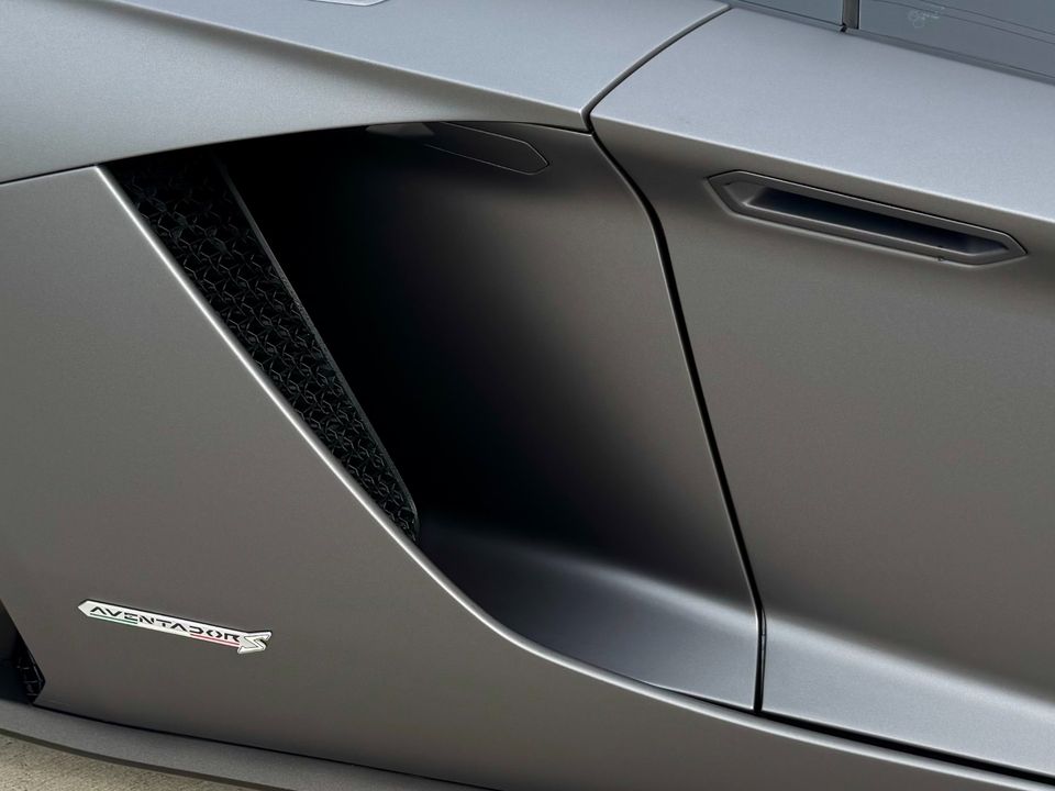 2018 Lamborghini Aventador