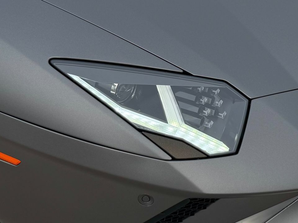 2018 Lamborghini Aventador