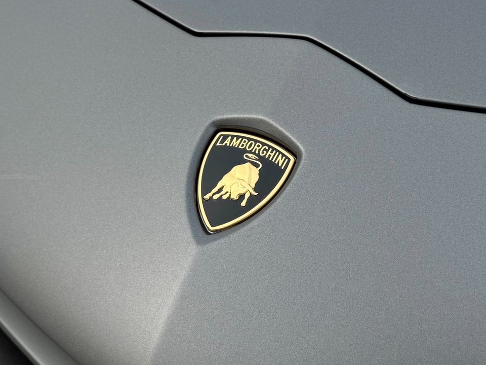 2018 Lamborghini Aventador