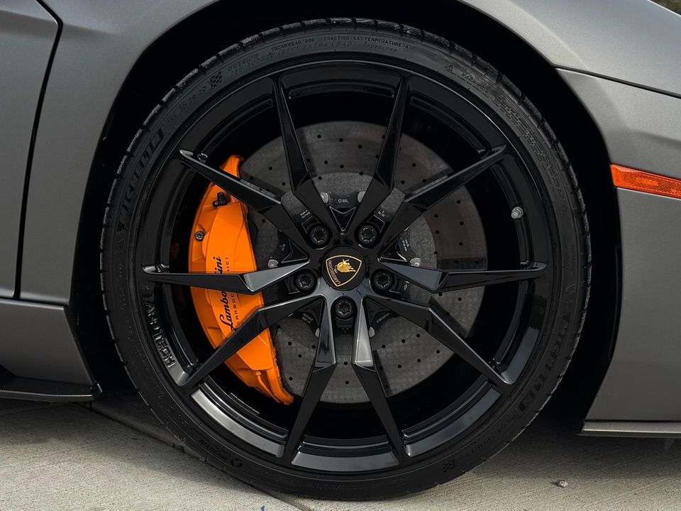 2018 Lamborghini Aventador