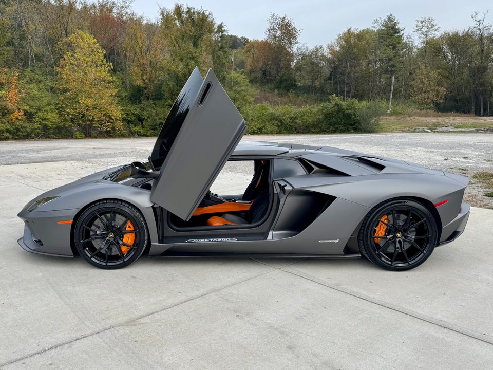 2018 Lamborghini Aventador