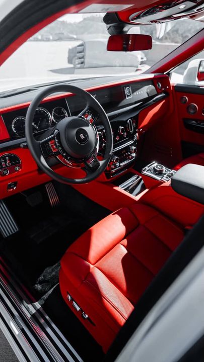 2020 Rolls-Royce Phantom
