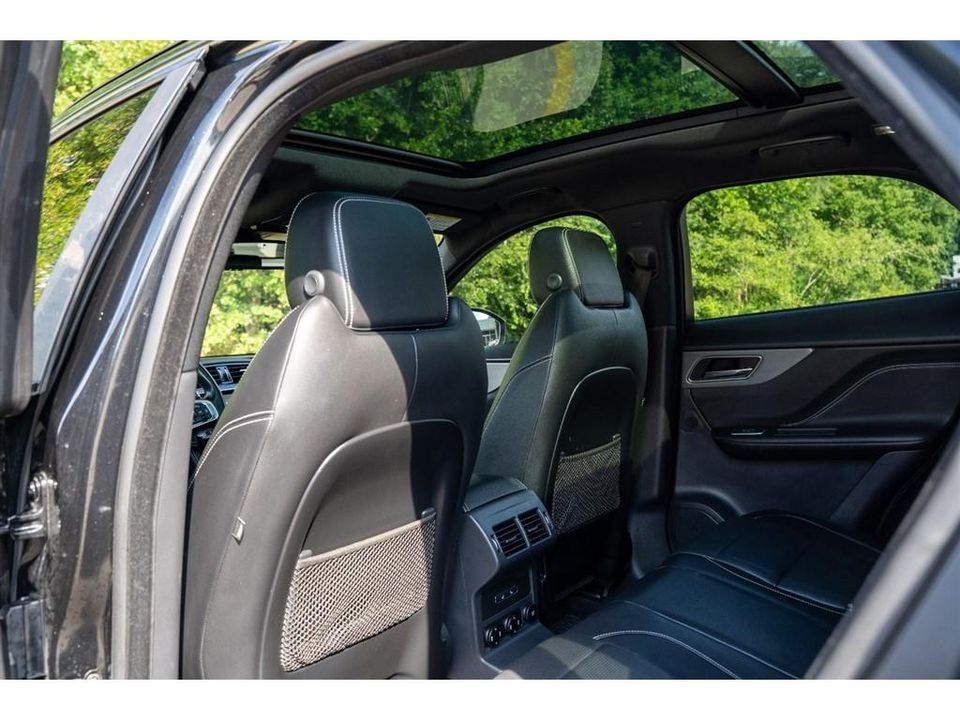 2018 Jaguar F-Pace