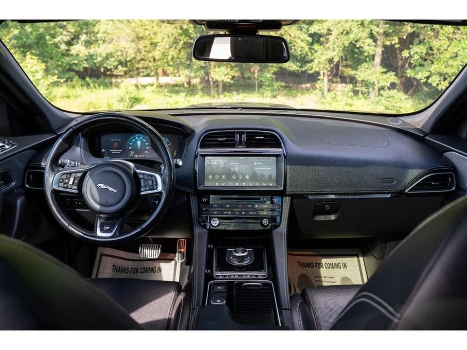 2018 Jaguar F-Pace