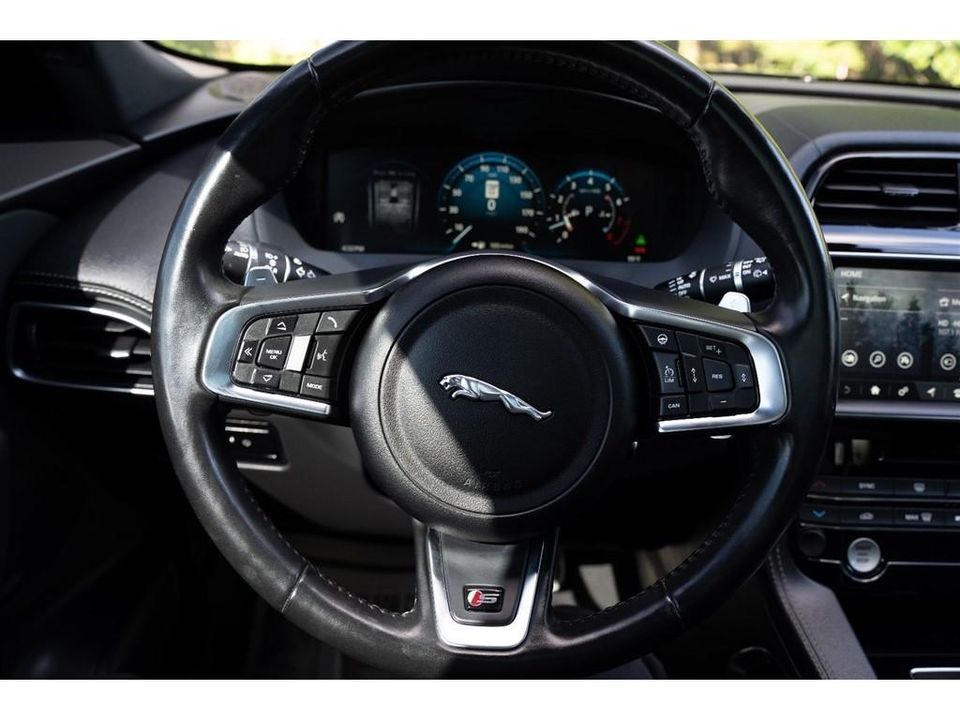2018 Jaguar F-Pace