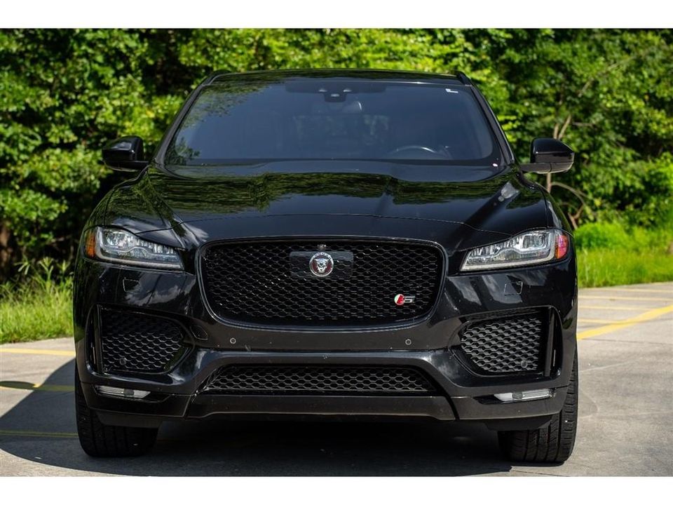 2018 Jaguar F-Pace