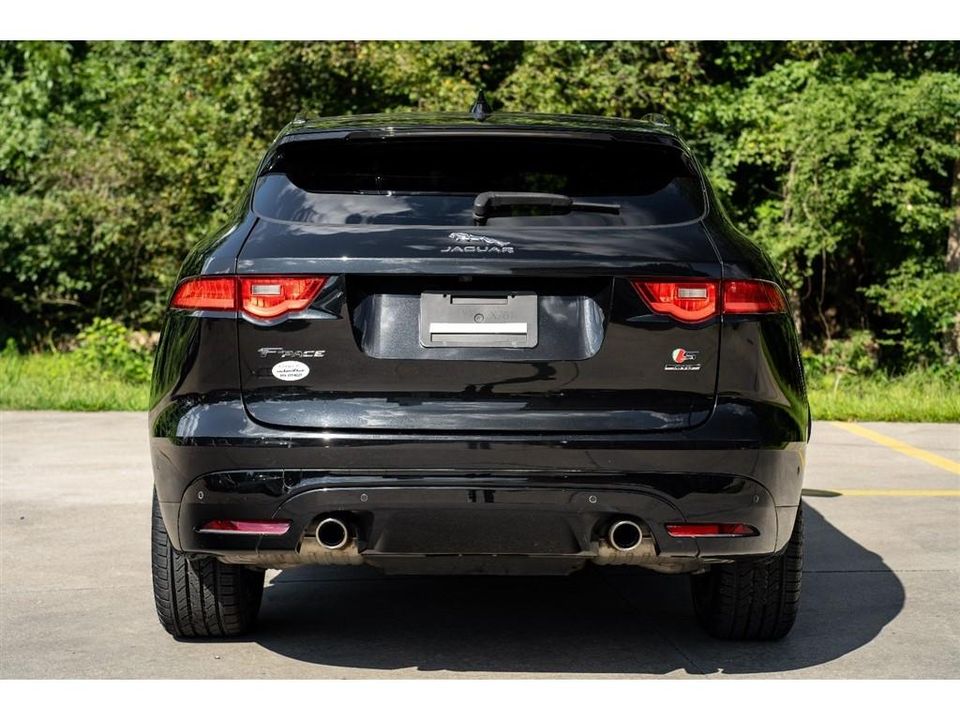 2018 Jaguar F-Pace