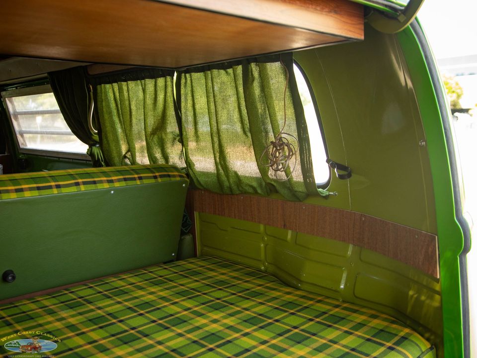 1977 Volkswagen Pop Top Camper Van