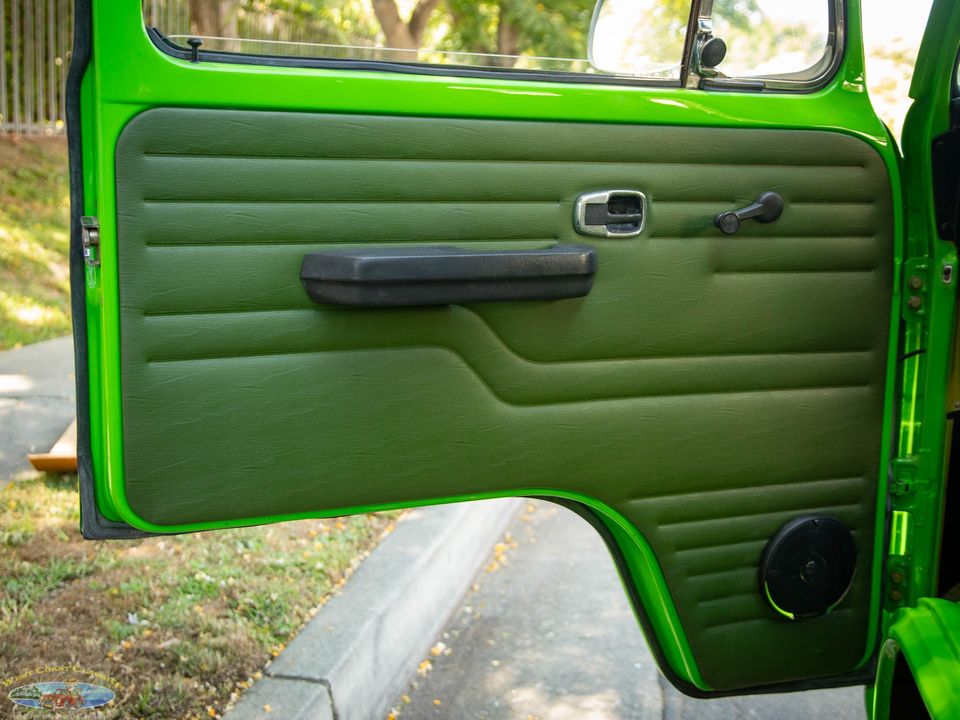 1977 Volkswagen Pop Top Camper Van