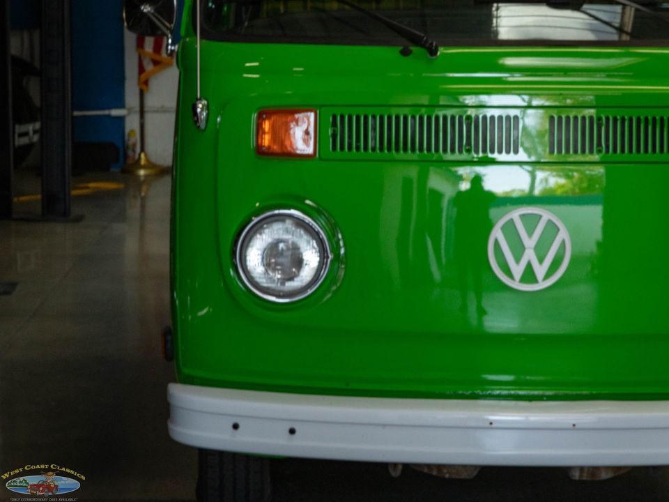 1977 Volkswagen Pop Top Camper Van