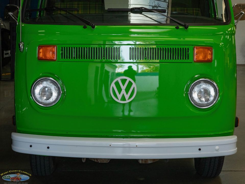 1977 Volkswagen Pop Top Camper Van