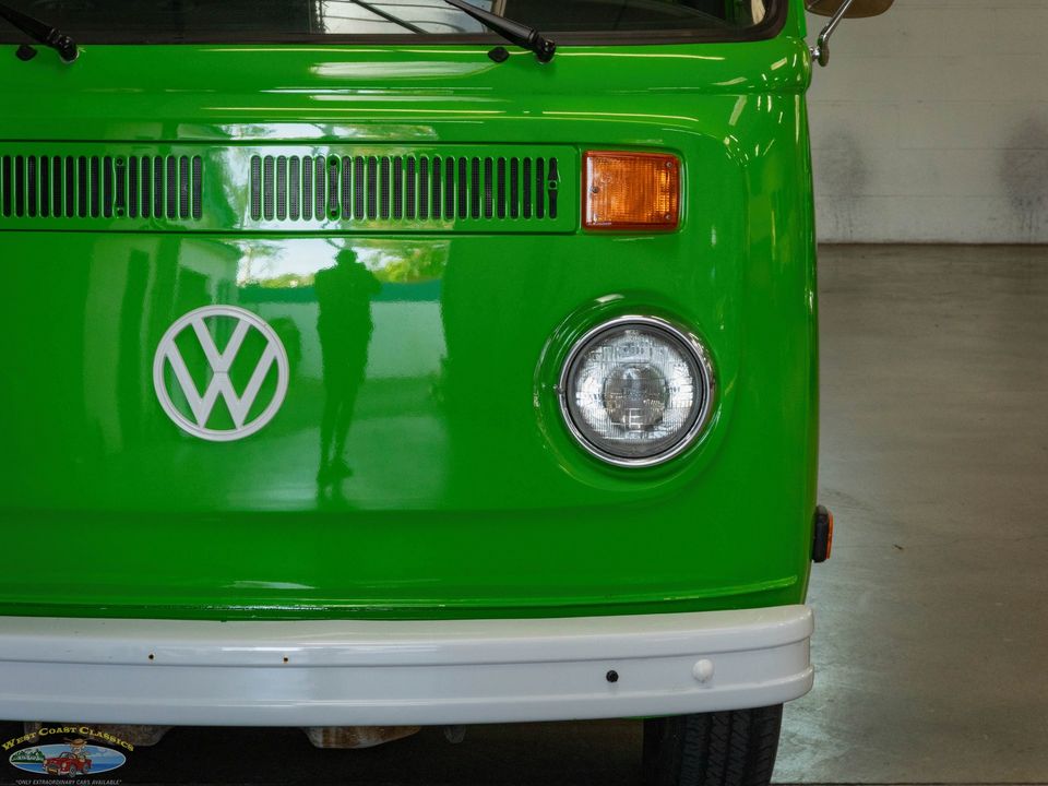 1977 Volkswagen Pop Top Camper Van