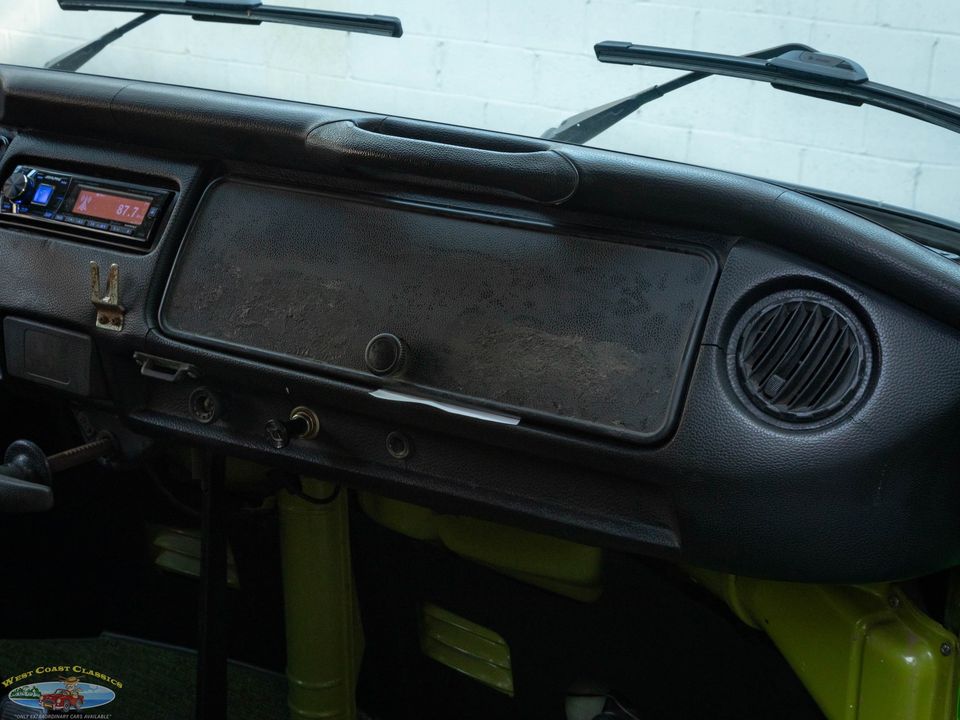1977 Volkswagen Pop Top Camper Van