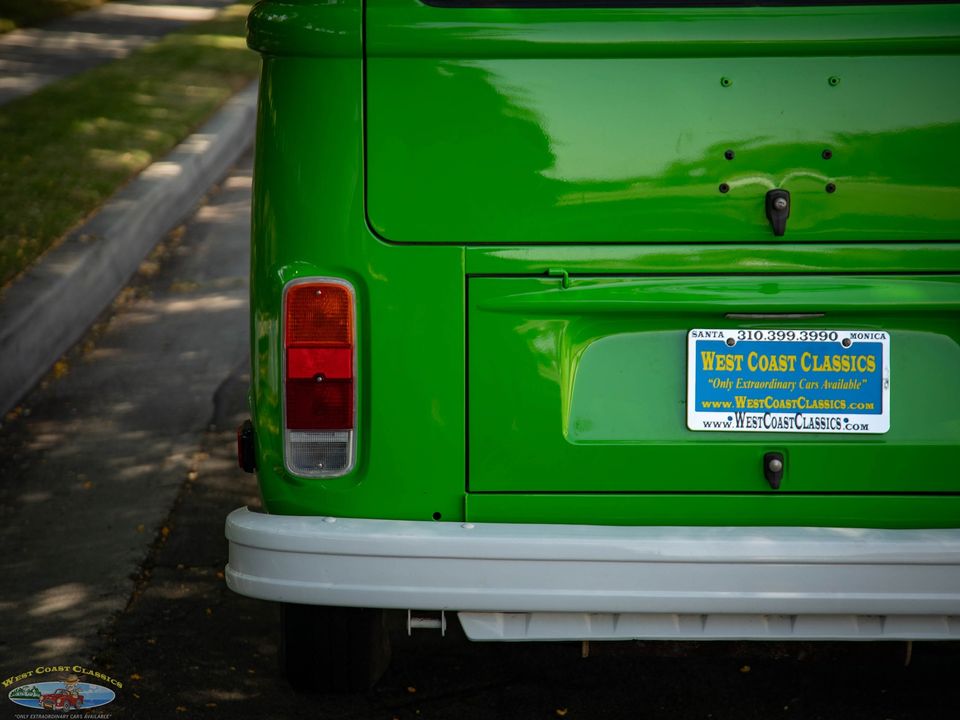 1977 Volkswagen Pop Top Camper Van