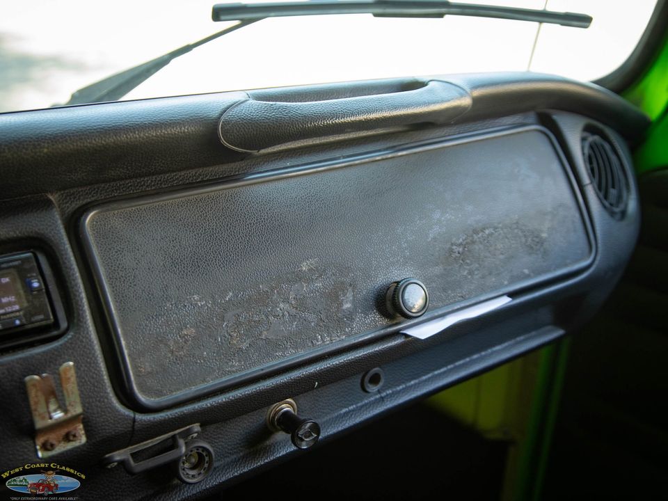 1977 Volkswagen Pop Top Camper Van