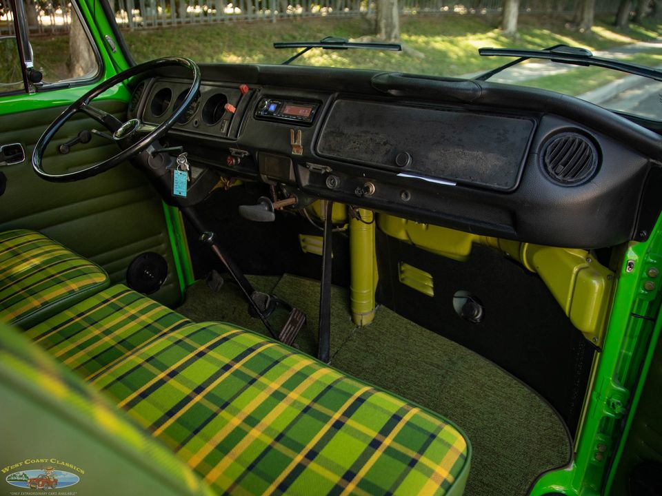 1977 Volkswagen Pop Top Camper Van