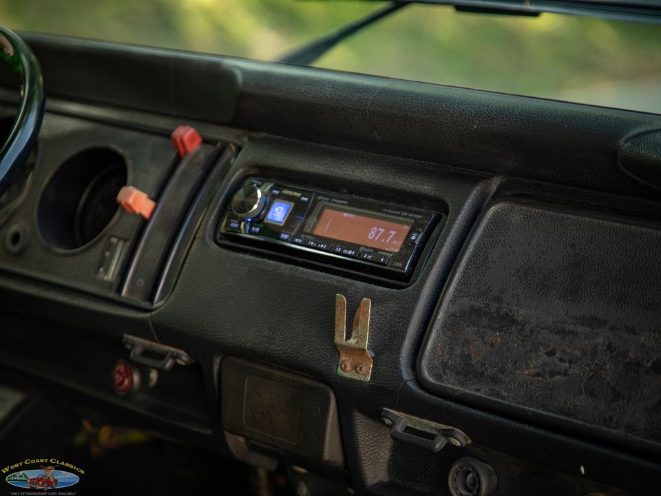 1977 Volkswagen Pop Top Camper Van