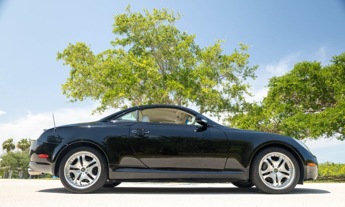 2003 Lexus SC 430