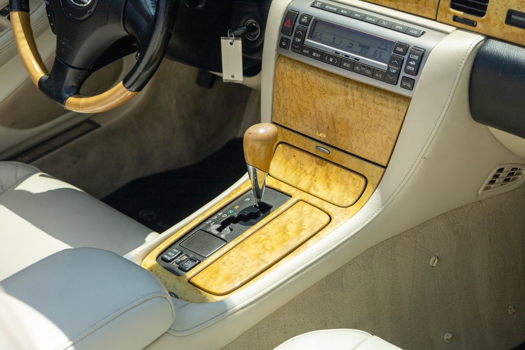2003 Lexus SC 430