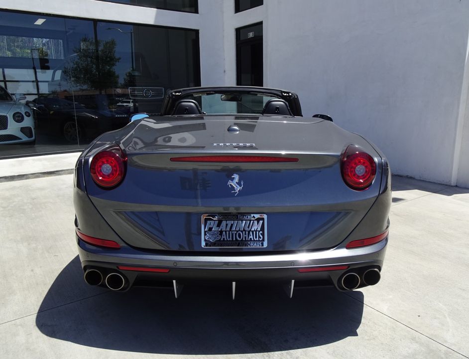 2015 Ferrari California T