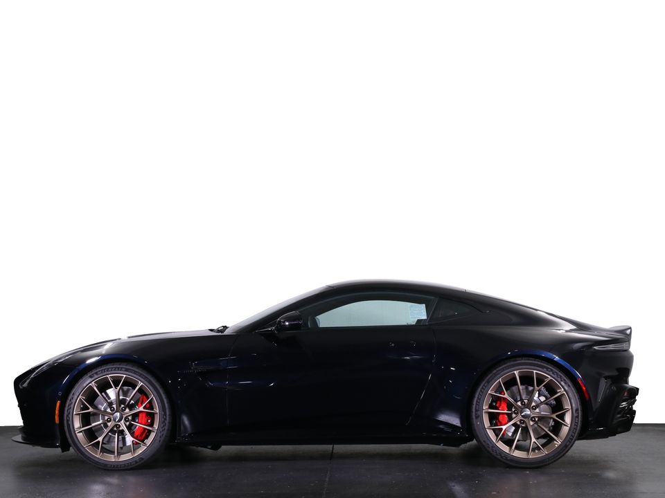 2025 Aston Martin Vantage