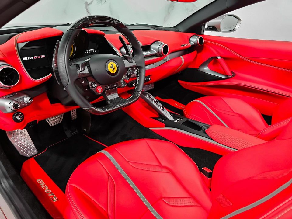 2022 Ferrari 812 GTS