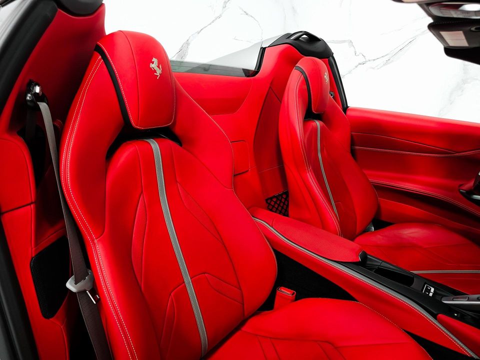 2022 Ferrari 812 GTS