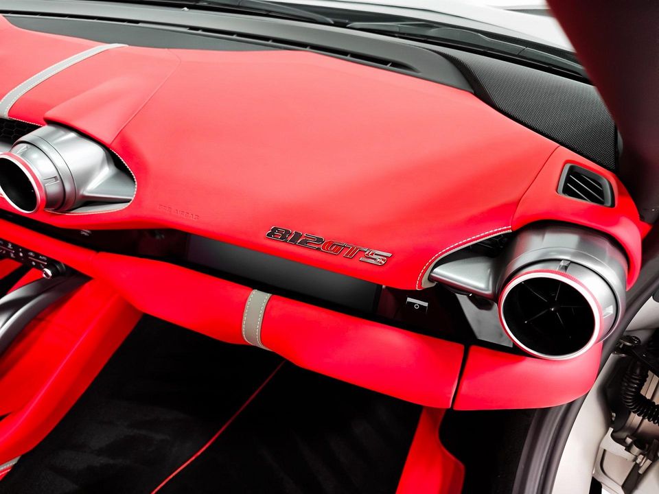 2022 Ferrari 812 GTS