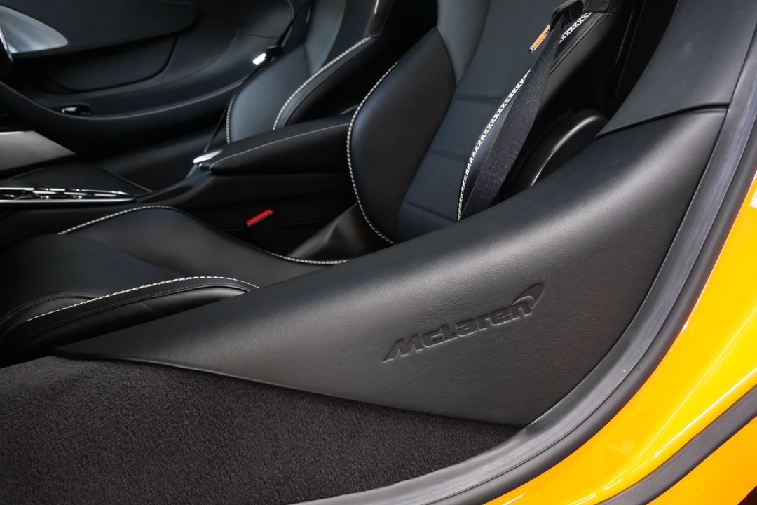2023 McLaren GT