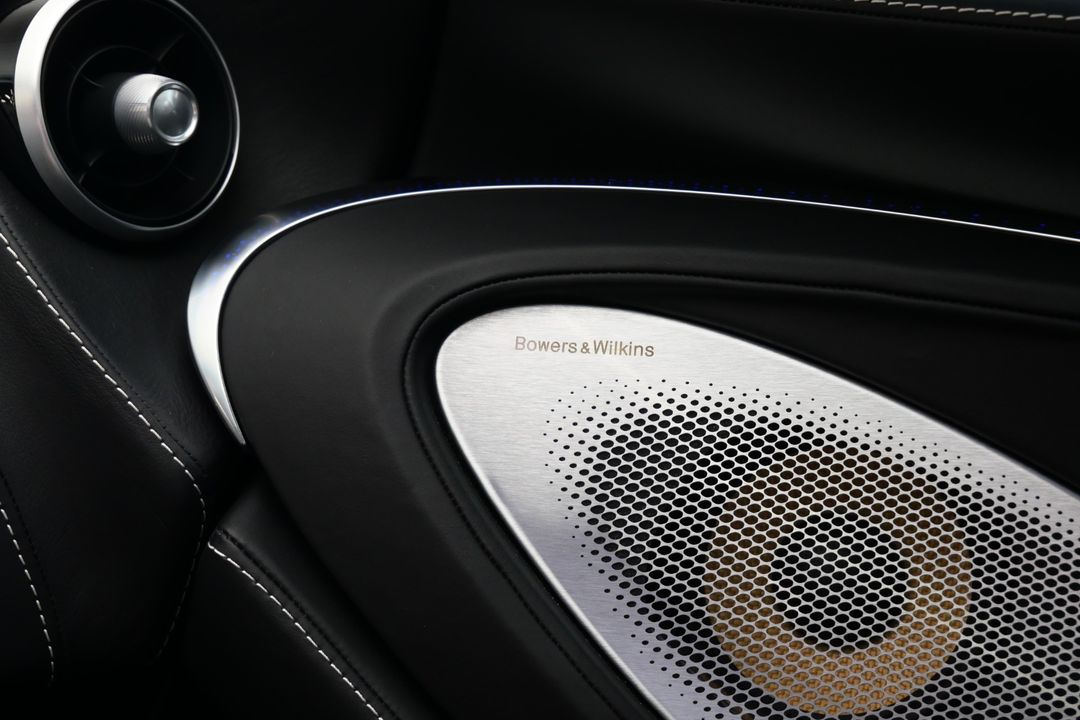 2023 McLaren GT